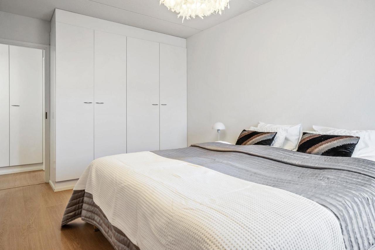 Apartment Sleepwell Sukkula With Private Sauna And Parking トゥルク エクステリア 写真